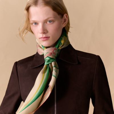 Dans les Bras de Selene scarf 90 | Hermès Belgium